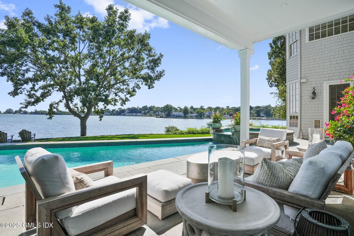 Exterior, Pool, Water