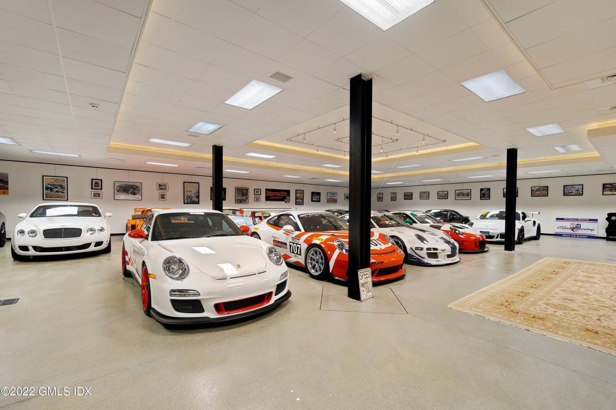 Garage, Interior, Recessed Lighting
