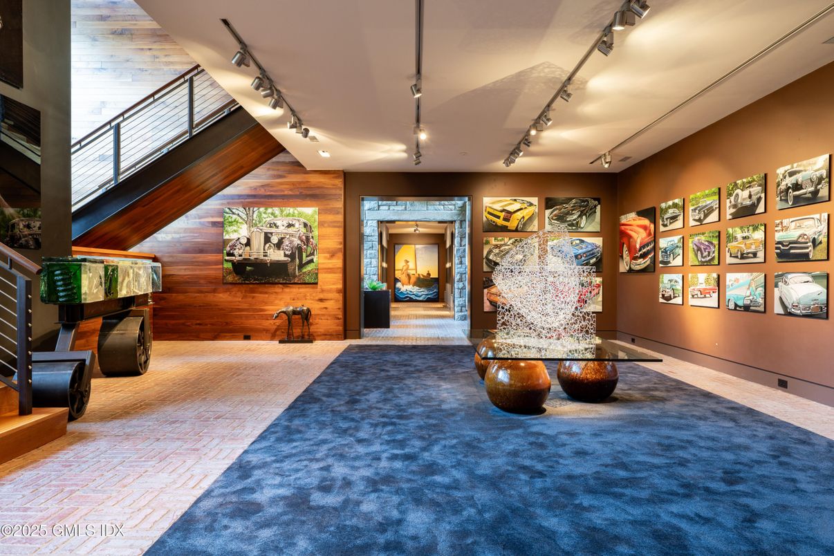 Interior, Wooden Walls