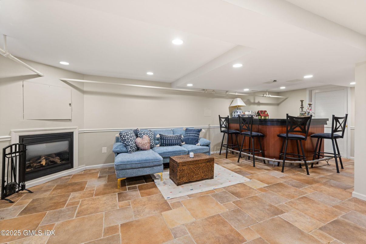 Fireplace, Interior, Living room, Recessed Lighting