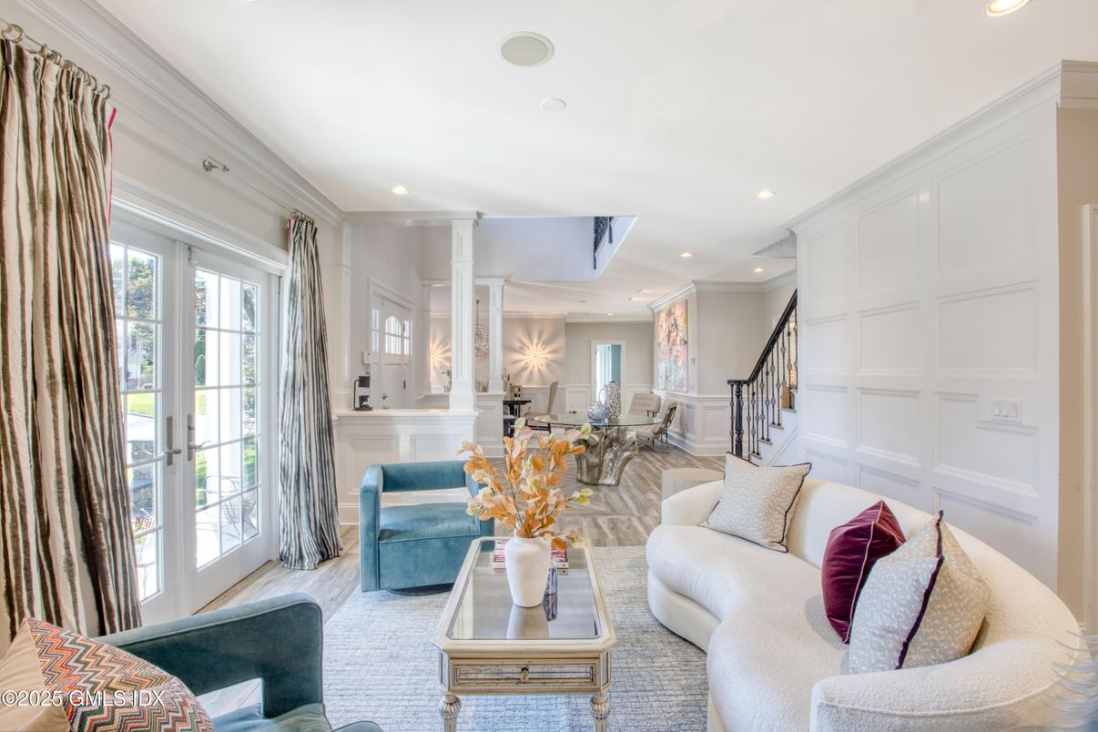 Dining room, Interior, Living room, Recessed Lighting