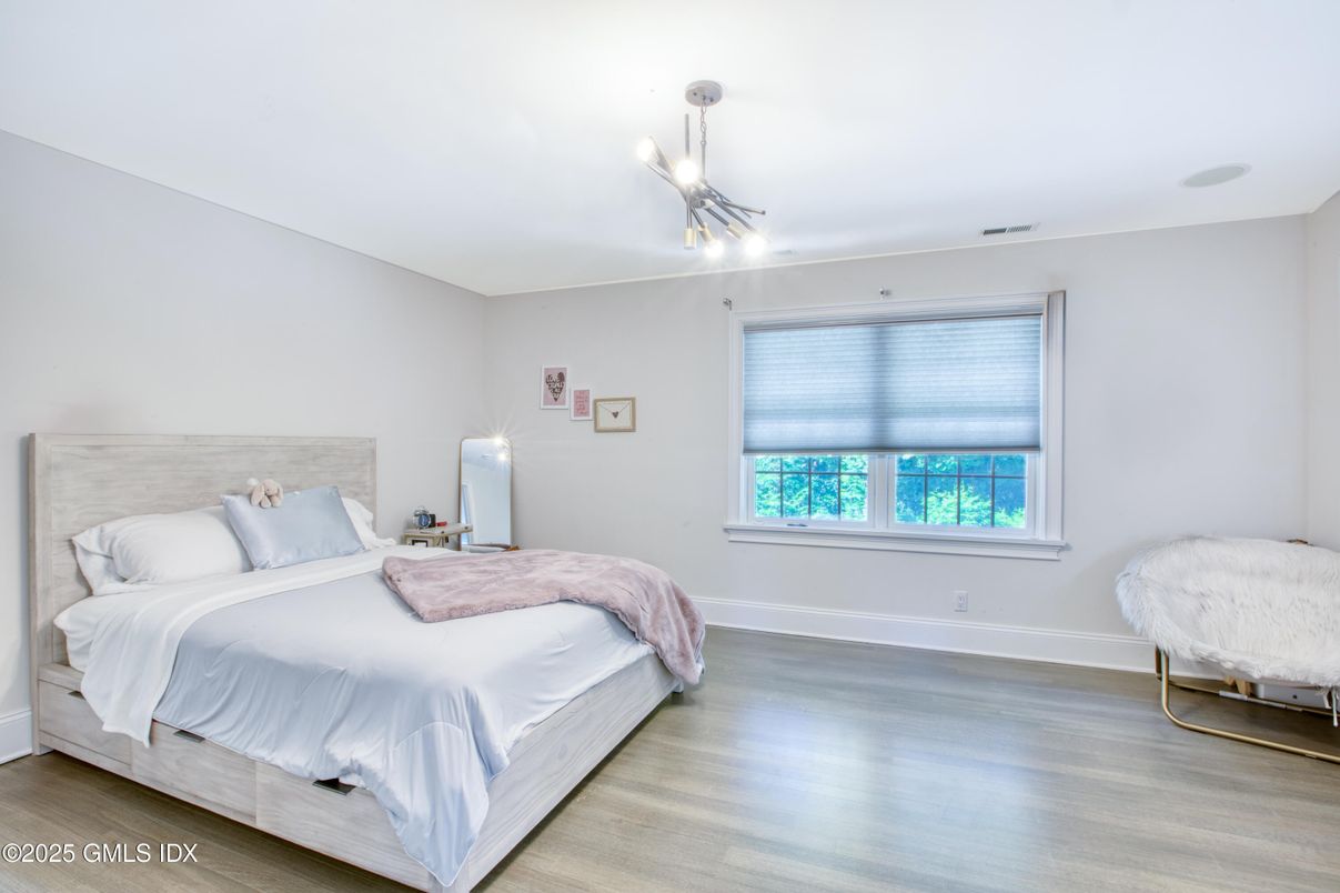 Bedroom, Interior, Pendant Lights, Wood Texture Flooring