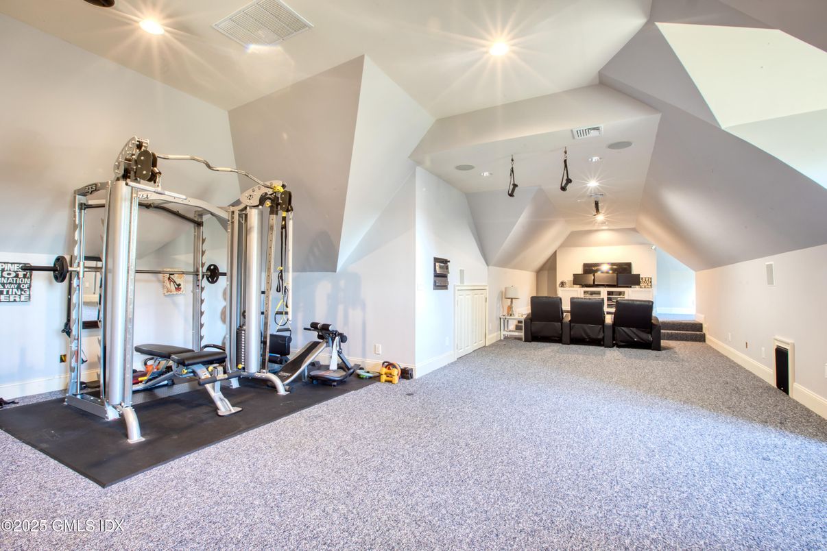 Fitness Equipment, Interior, Recessed Lighting
