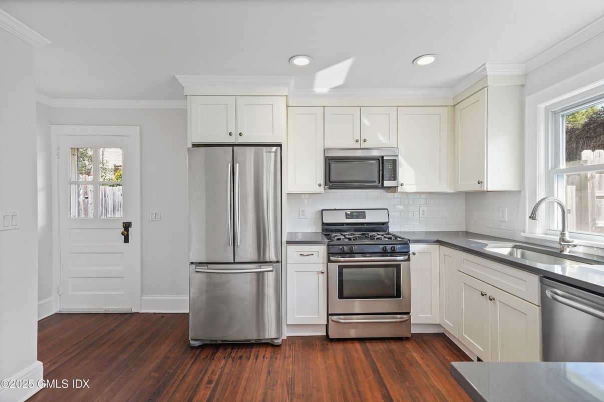 Interior, Kitchen, Recessed Lighting, Stainless Steel Appliances, Wood Texture Flooring