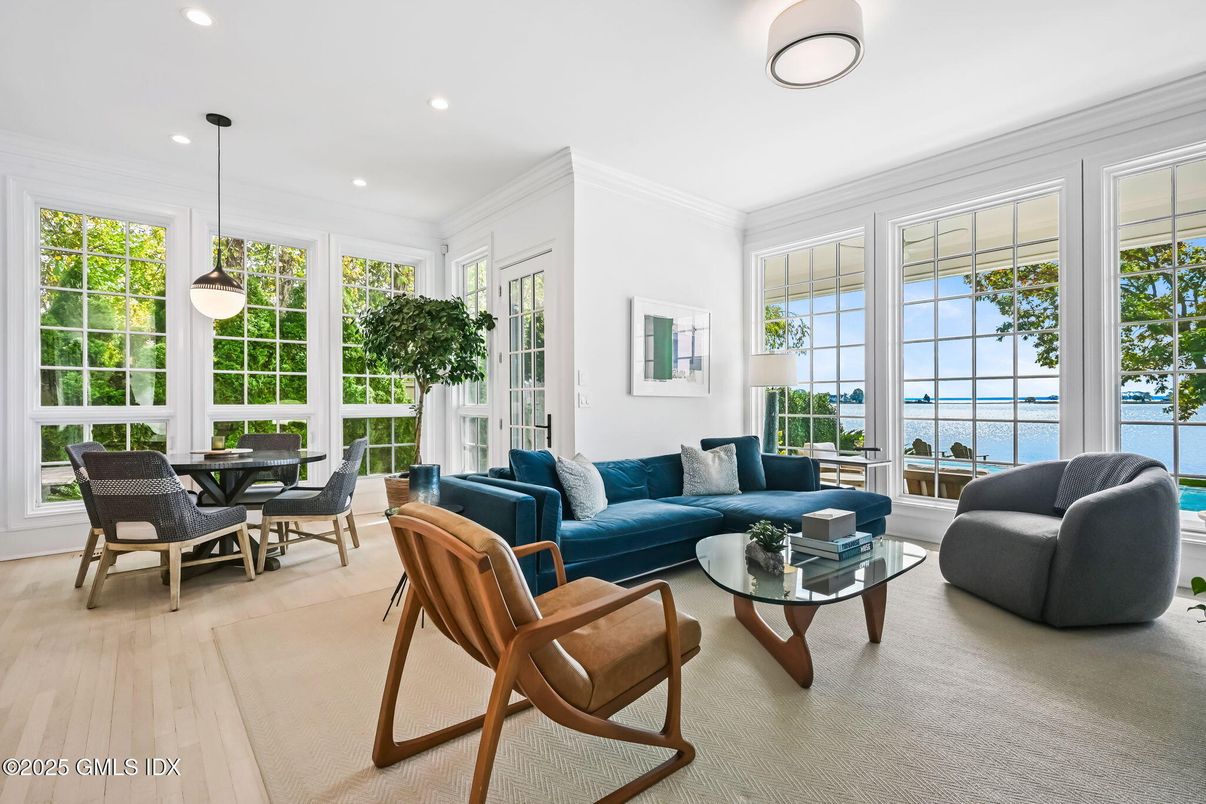 Dining room, Interior, Living room, Pendant Lights, Recessed Lighting, Water, Wood Texture Flooring