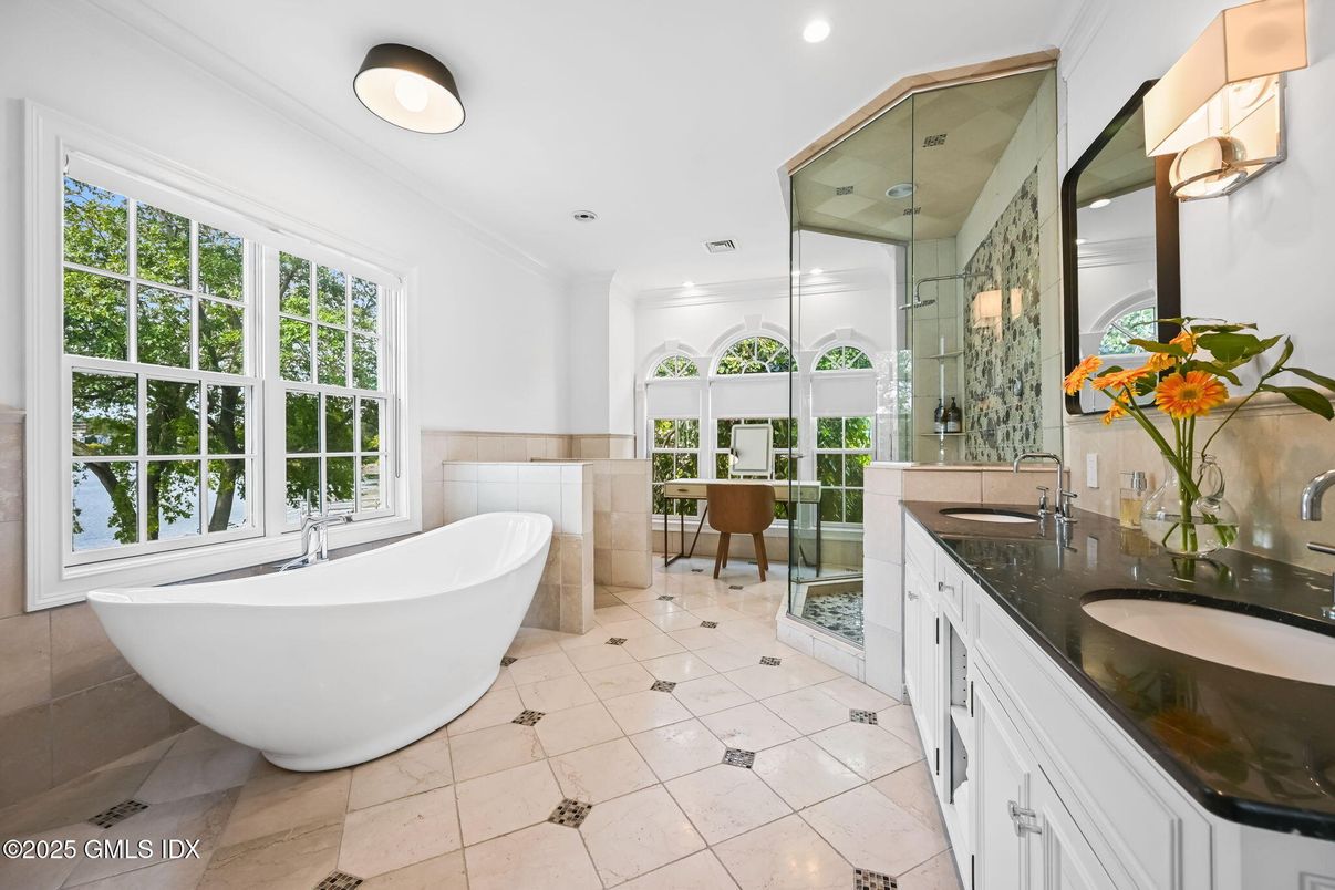 Bathroom, Dual Sink Vanities, Free Standing Baths, Glass Shower, Interior, Recessed Lighting