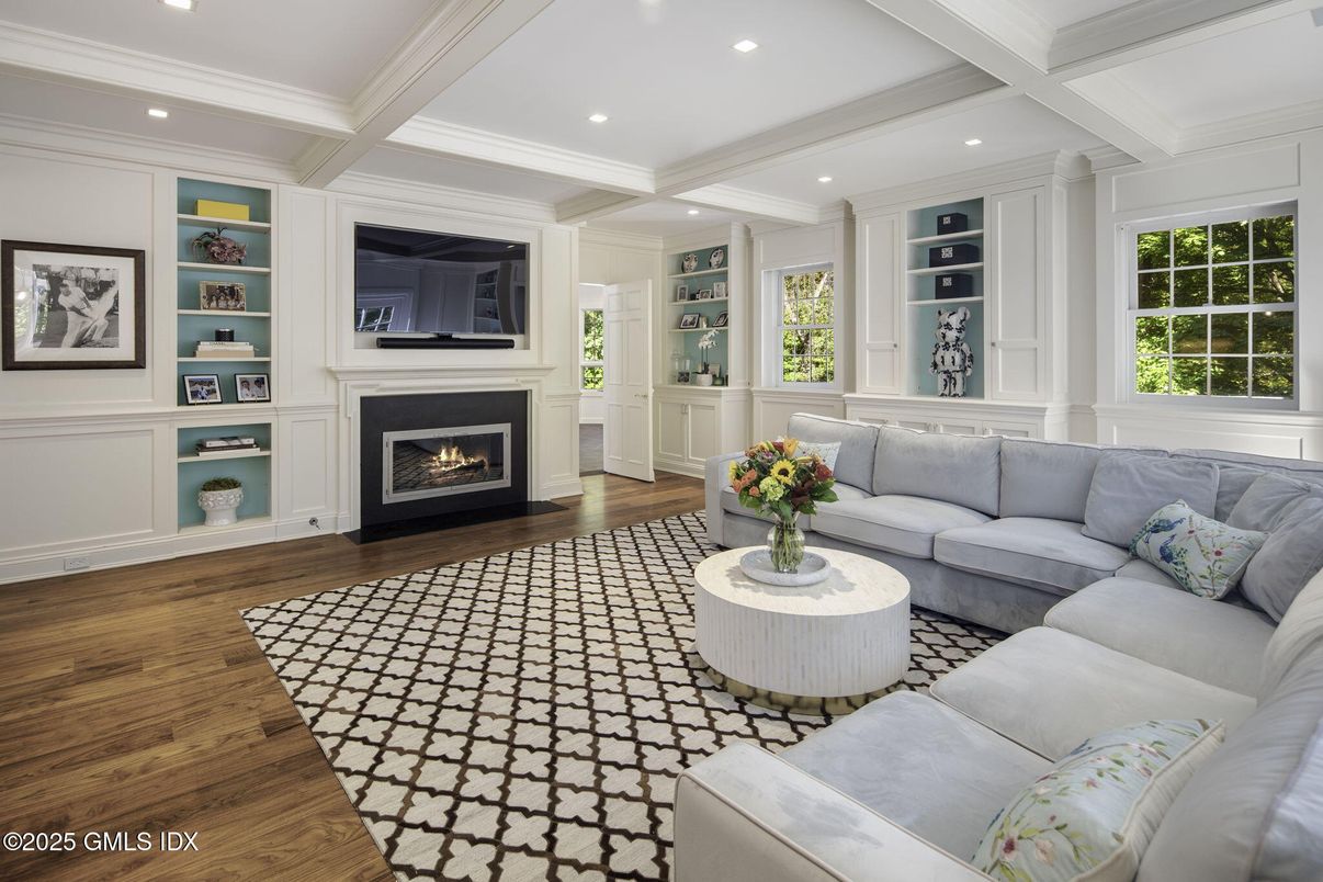 Fireplace, Interior, Living room, Recessed Lighting, Wood Texture Flooring