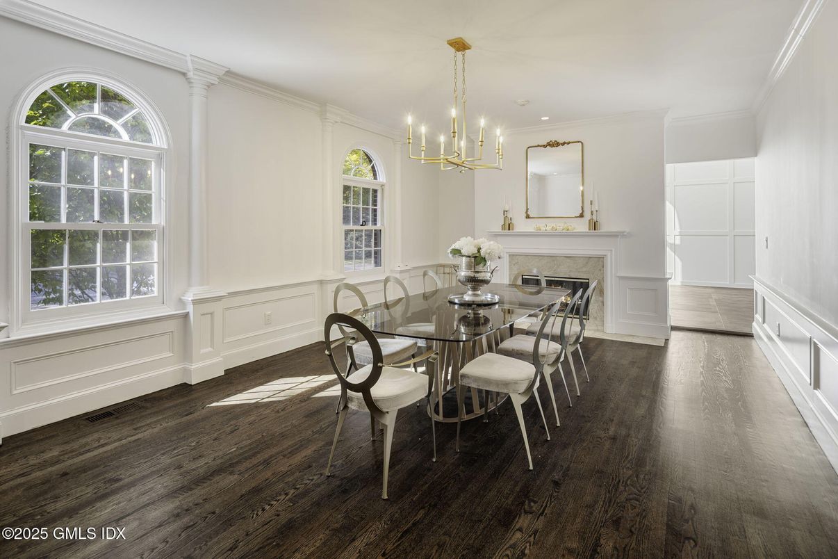 Chandelier, Dining room, Fireplace, Interior, Pendant Lights, Recessed Lighting, Wood Texture Flooring