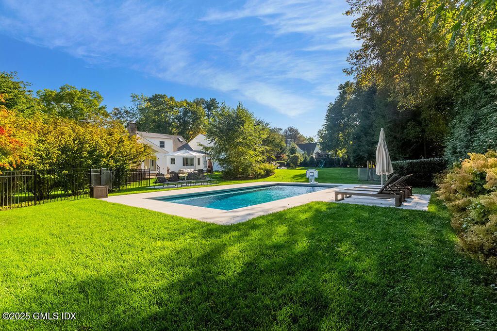 Backyard, Exterior, Pool