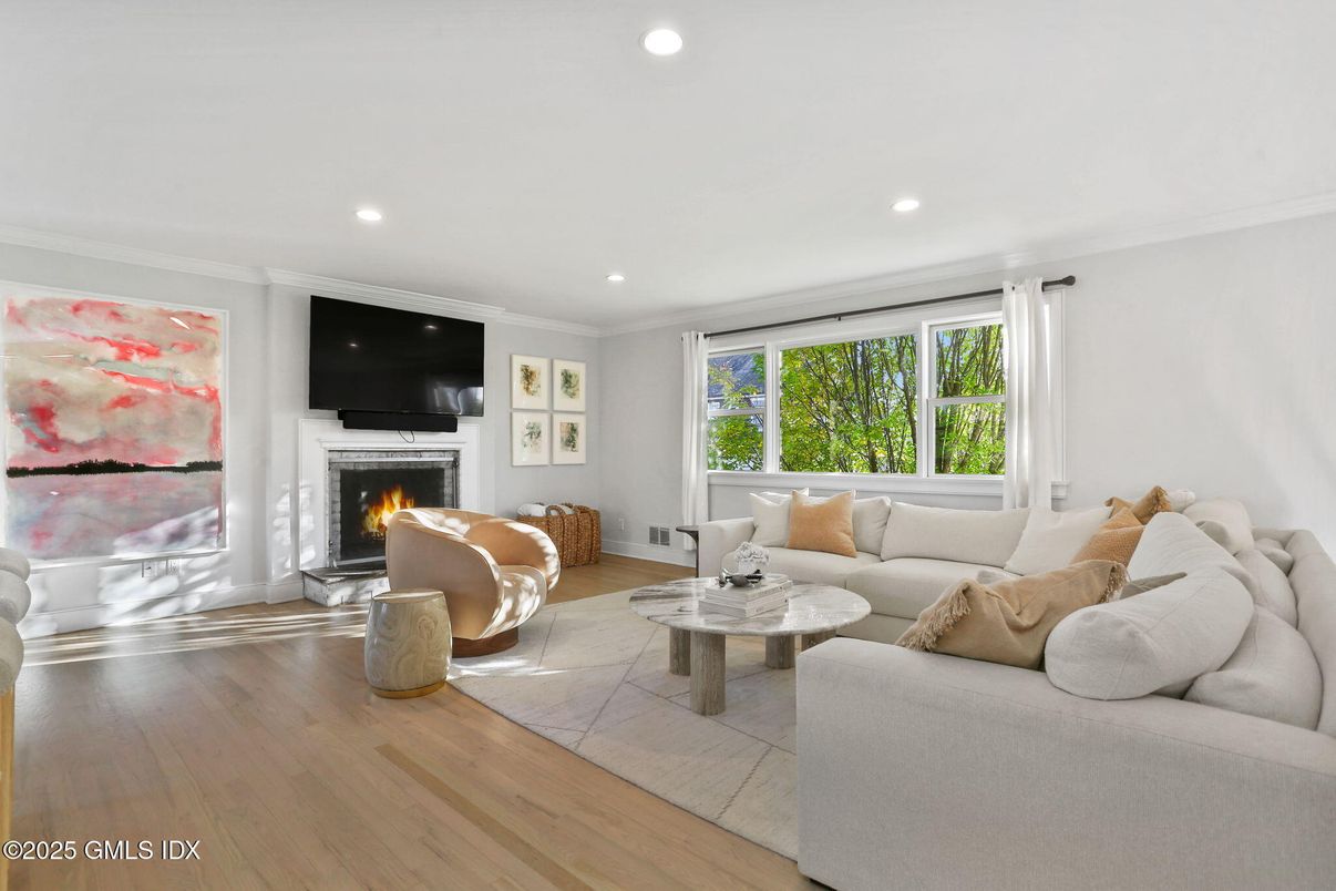 Fireplace, Interior, Living room, Recessed Lighting, Wood Texture Flooring