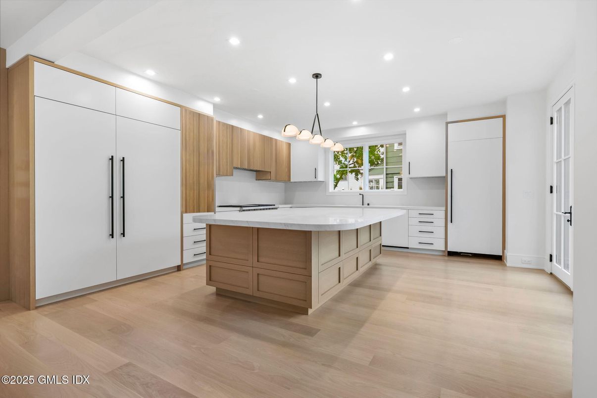 Interior, Kitchen, Pendant Lights, Recessed Lighting, Wood Texture Flooring