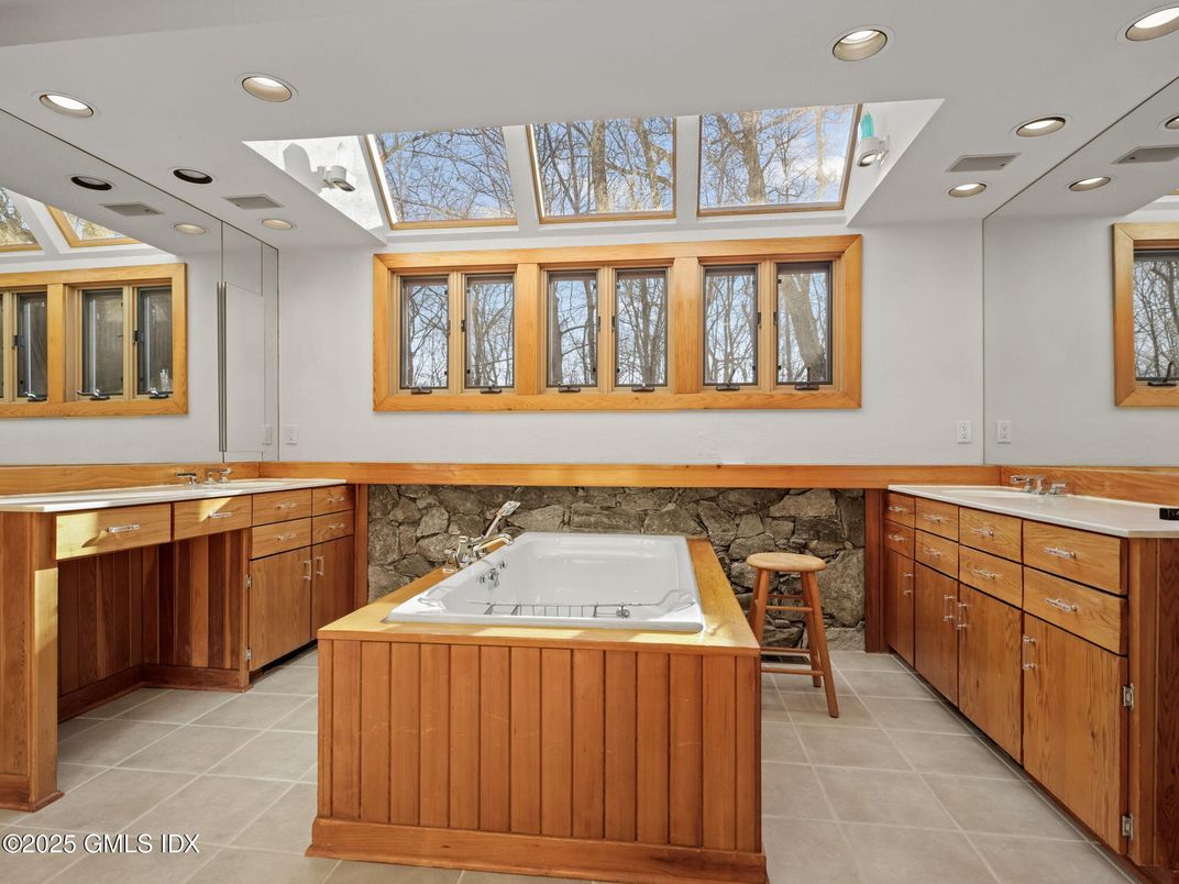 Bathroom, Dual Sink Vanities, Hot Tub, Interior, Recessed Lighting