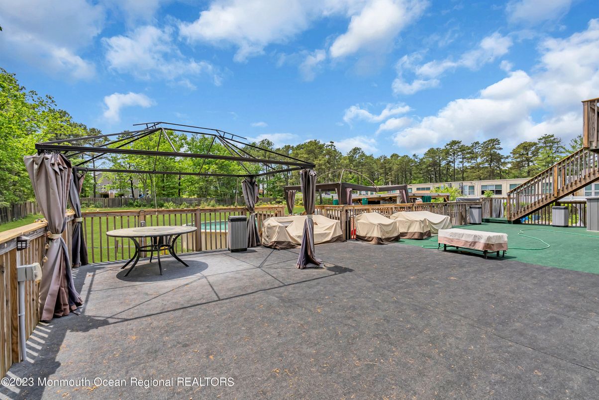 Backyard, Exterior, Hot Tub