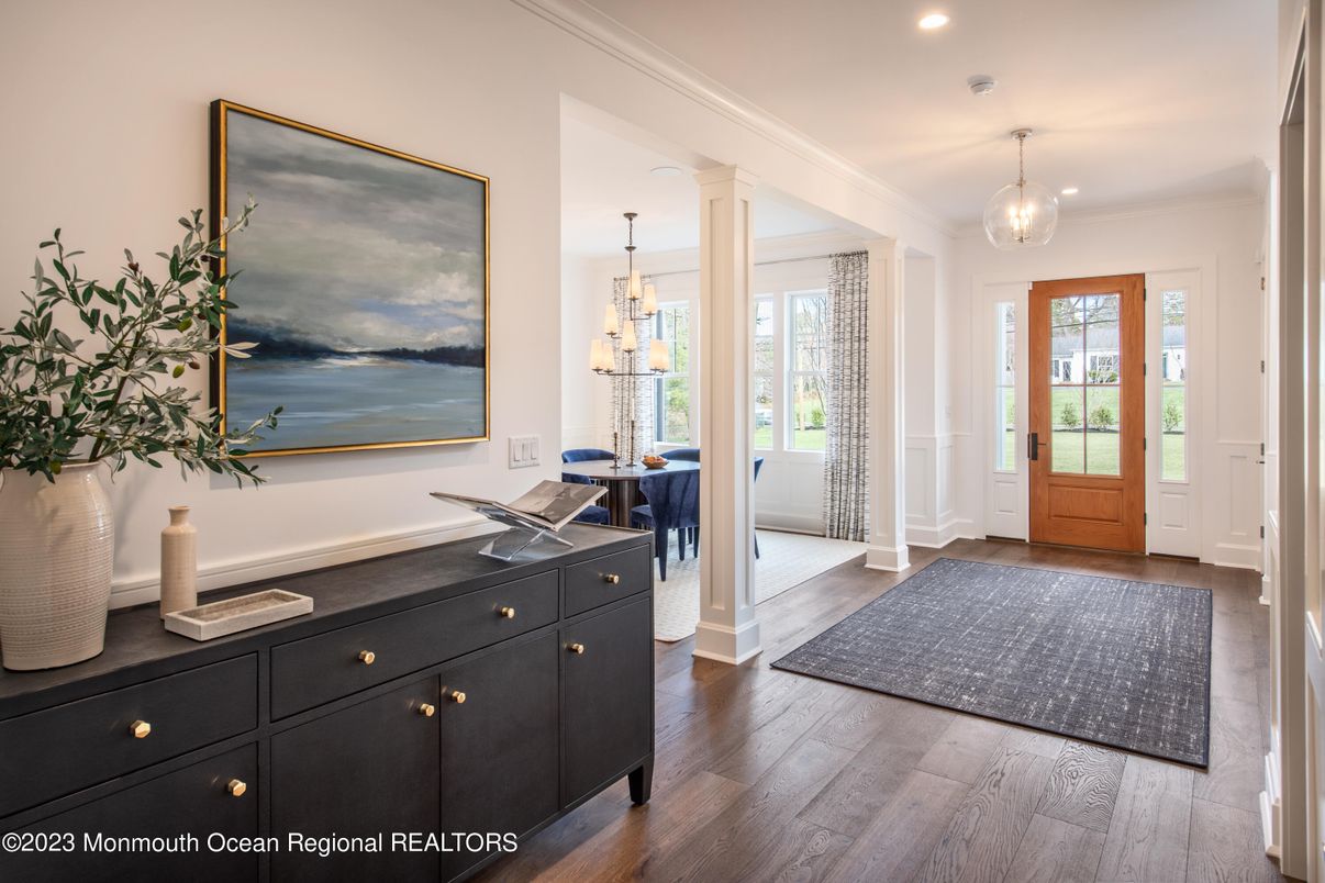 Interior, Pendant Lights, Recessed Lighting, Wood Texture Flooring