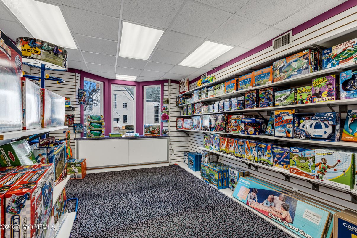 Interior, Recessed Lighting