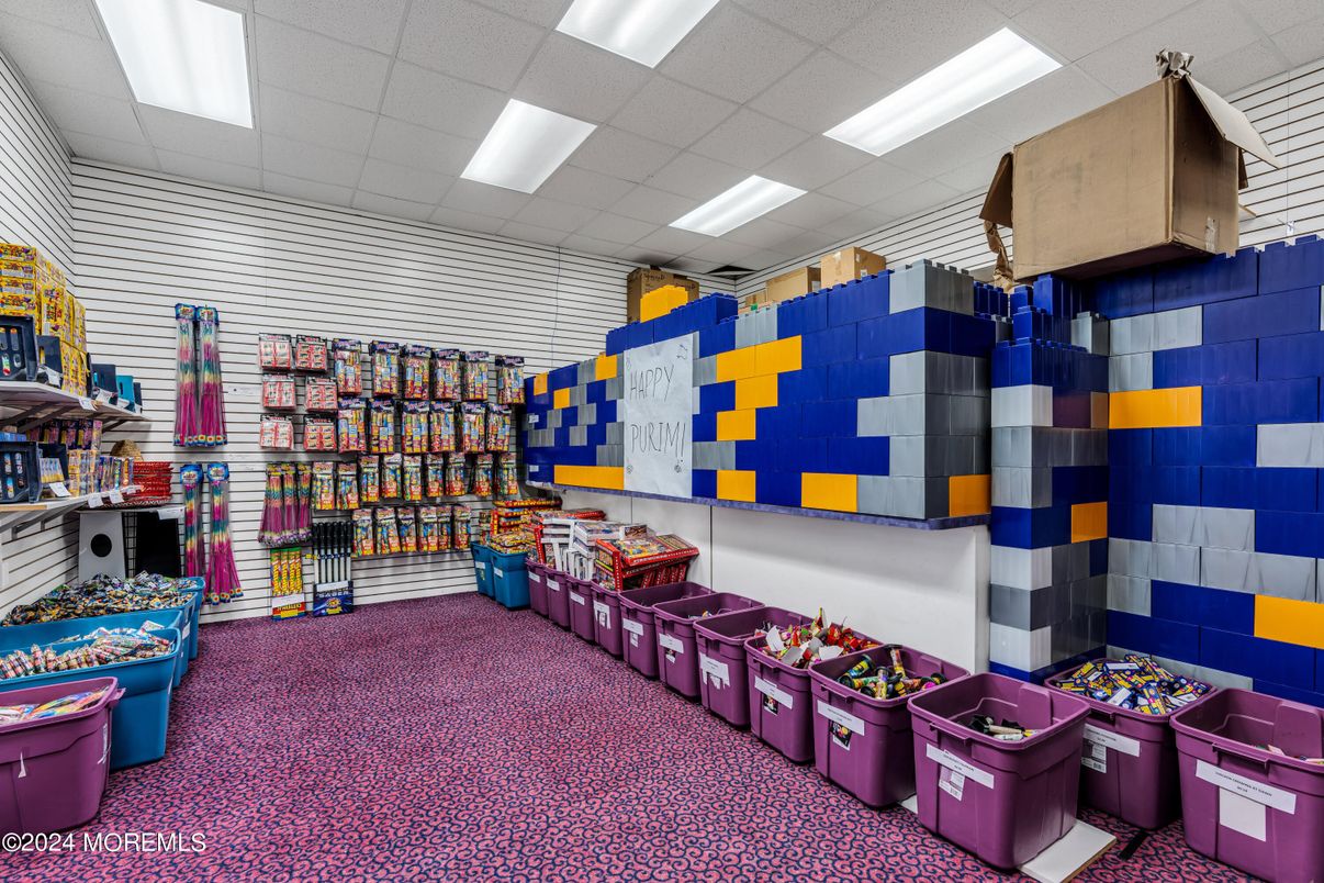 Interior, Recessed Lighting