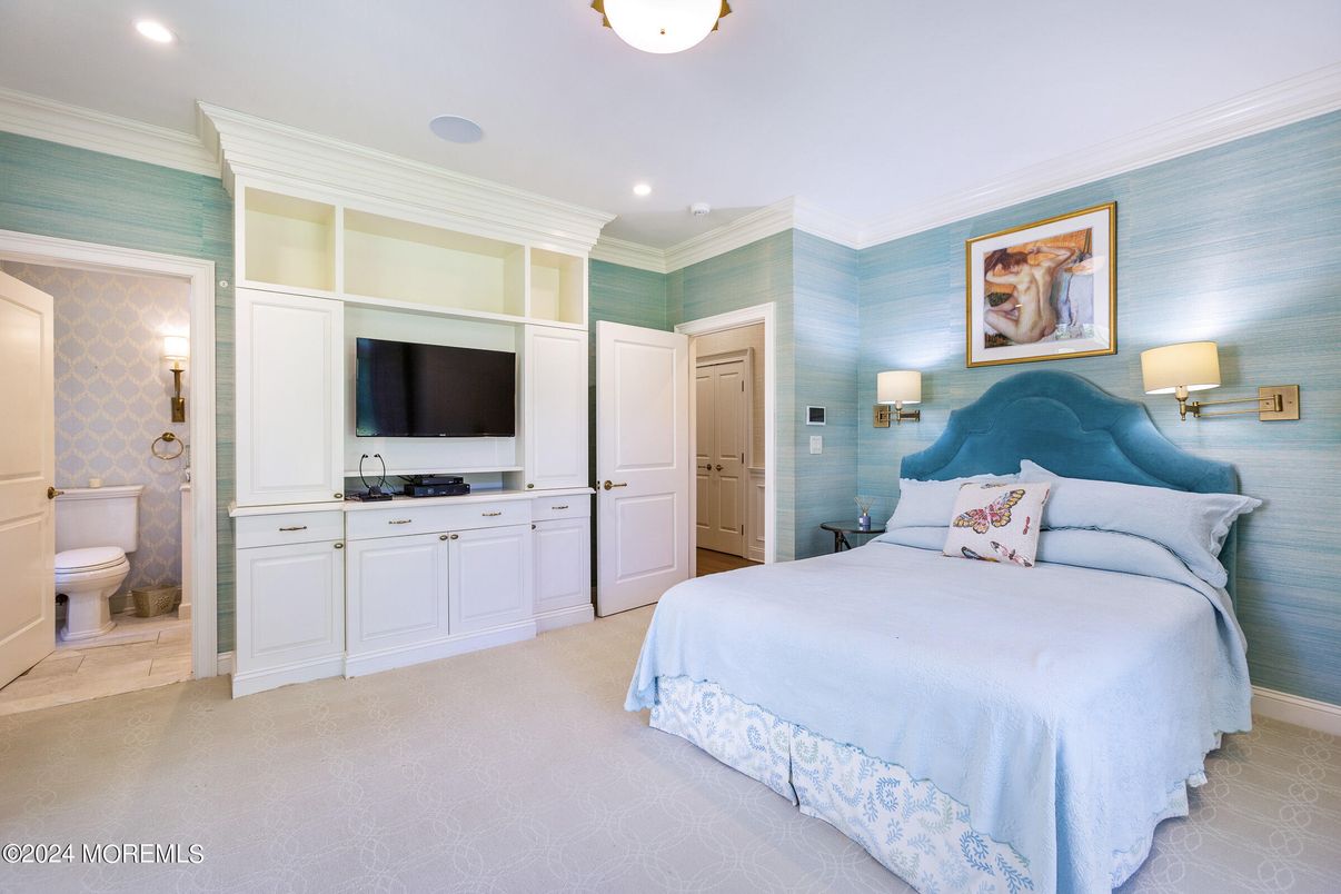 Bathroom, Bedroom, Interior, Recessed Lighting