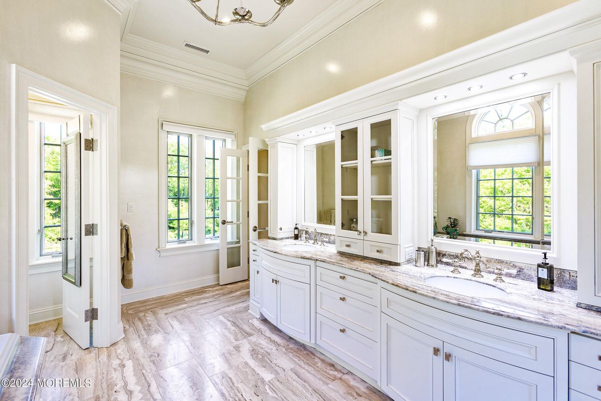 Bathroom, Dual Sink Vanities, Interior, Recessed Lighting, Wood Texture Flooring