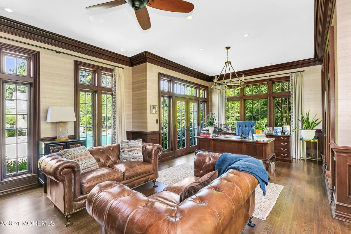 Home Office, Interior, Living room, Pendant Lights, Recessed Lighting, Wood Texture Flooring