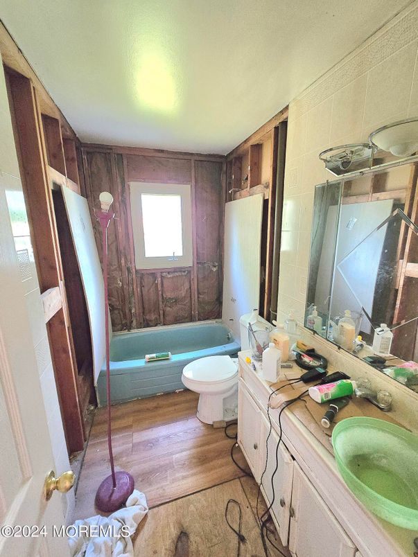 Bathroom, Interior, Wood Texture Flooring, Wooden Walls