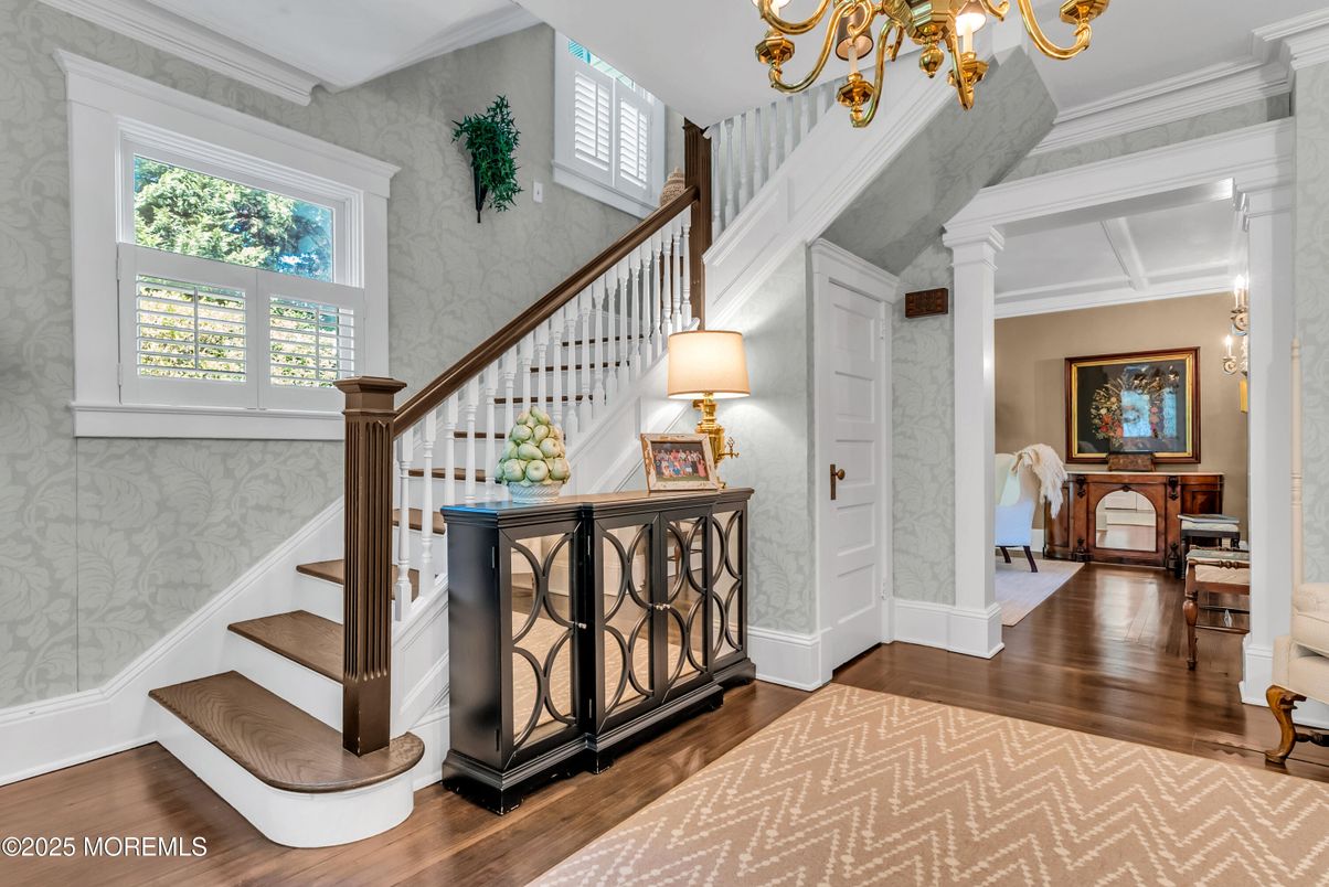Chandelier, Interior, Wood Texture Flooring
