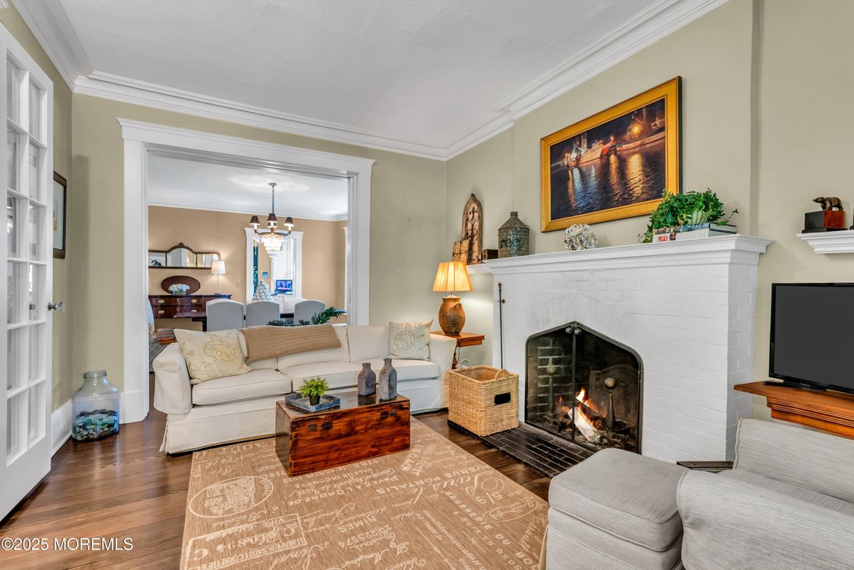 Dining room, Fireplace, Interior, Living room, Pendant Lights, Wood Texture Flooring