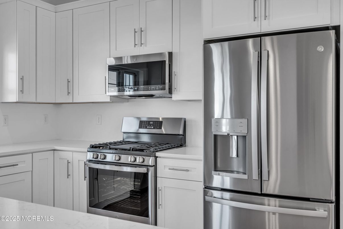 Interior, Kitchen, Stainless Steel Appliances