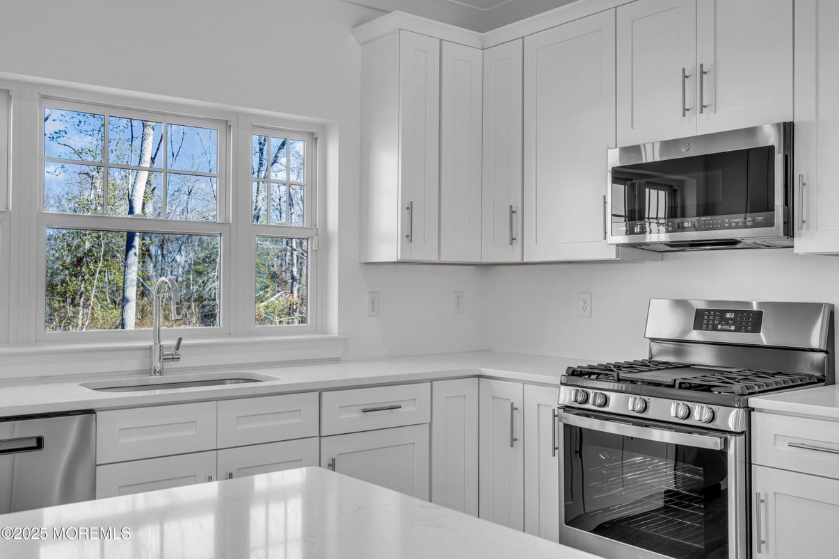 Interior, Kitchen, Stainless Steel Appliances