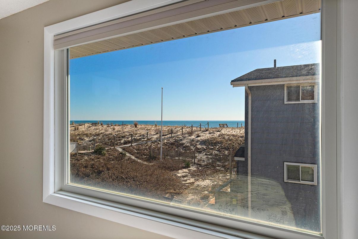 Water, Exterior, Interior, Other, Skyline