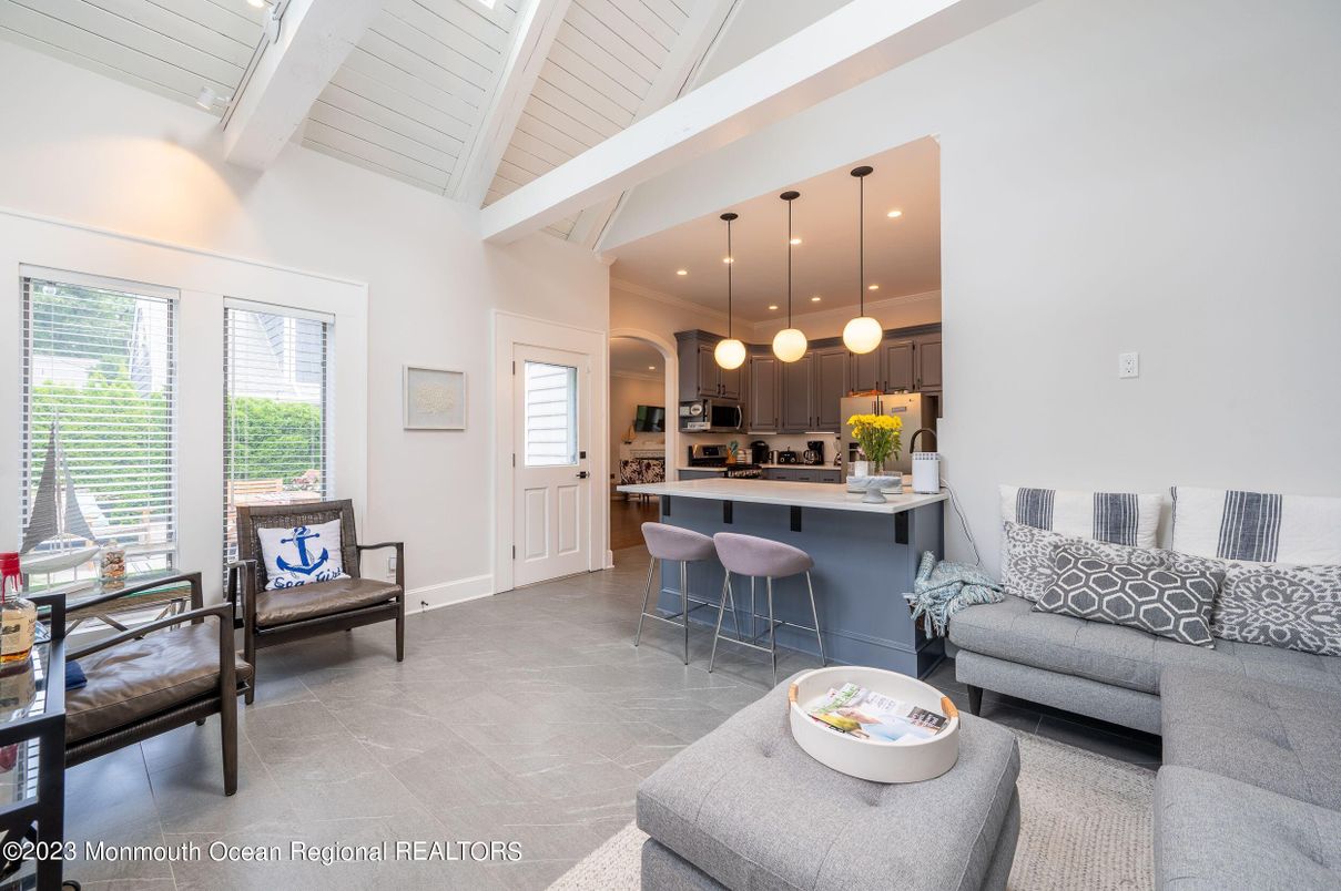 Interior, Kitchen, Living room, Pendant Lights, Recessed Lighting