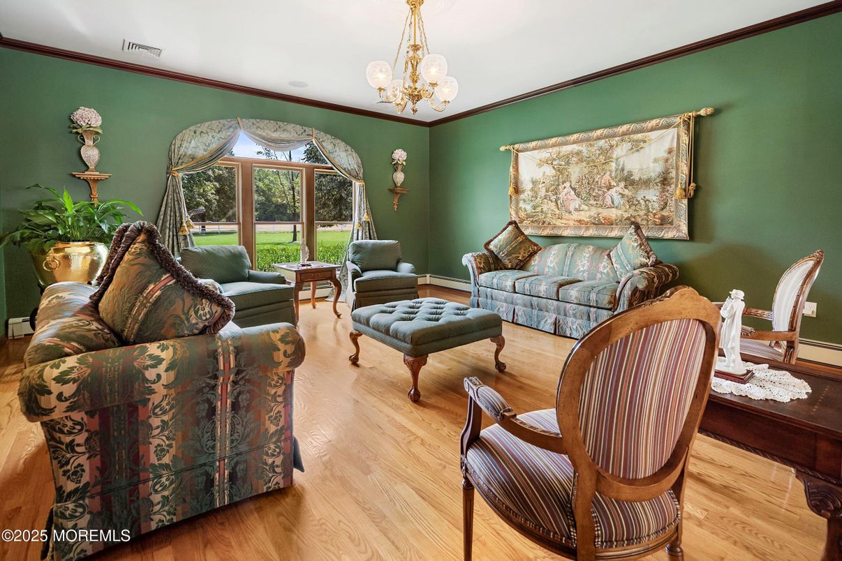 Chandelier, Dining room, Interior, Living room, Wood Texture Flooring