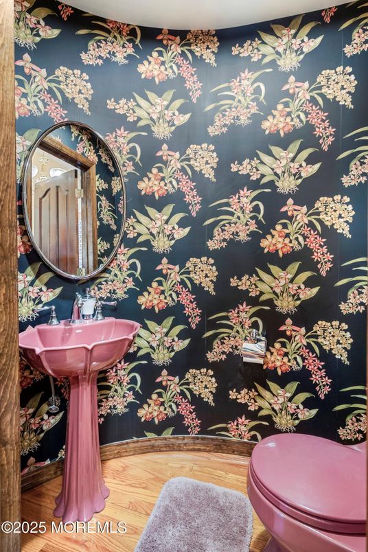 Bathroom, Interior, Wood Texture Flooring