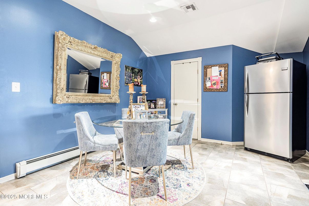 Dining room, Interior, Recessed Lighting