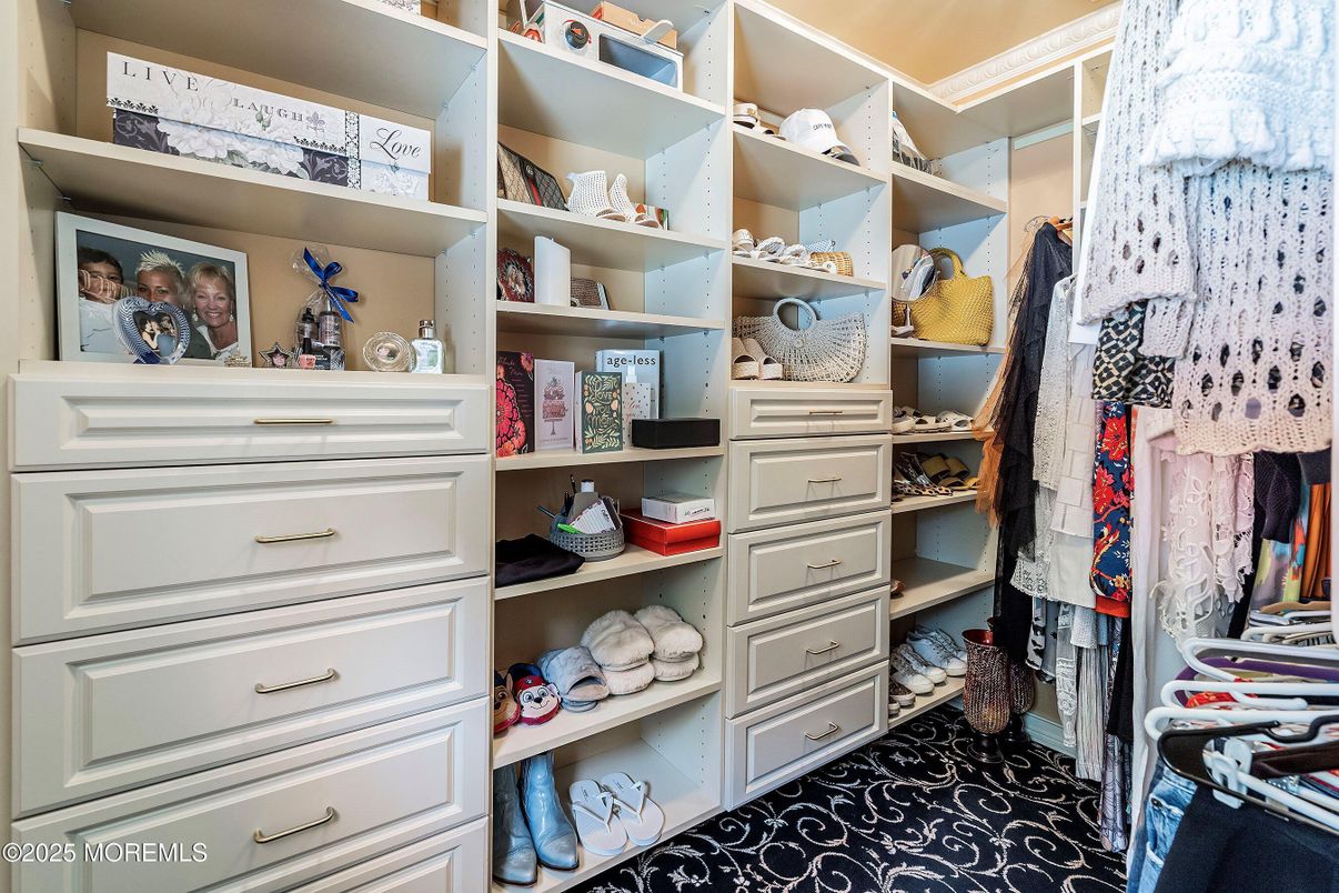 Interior, Walk-in Closets