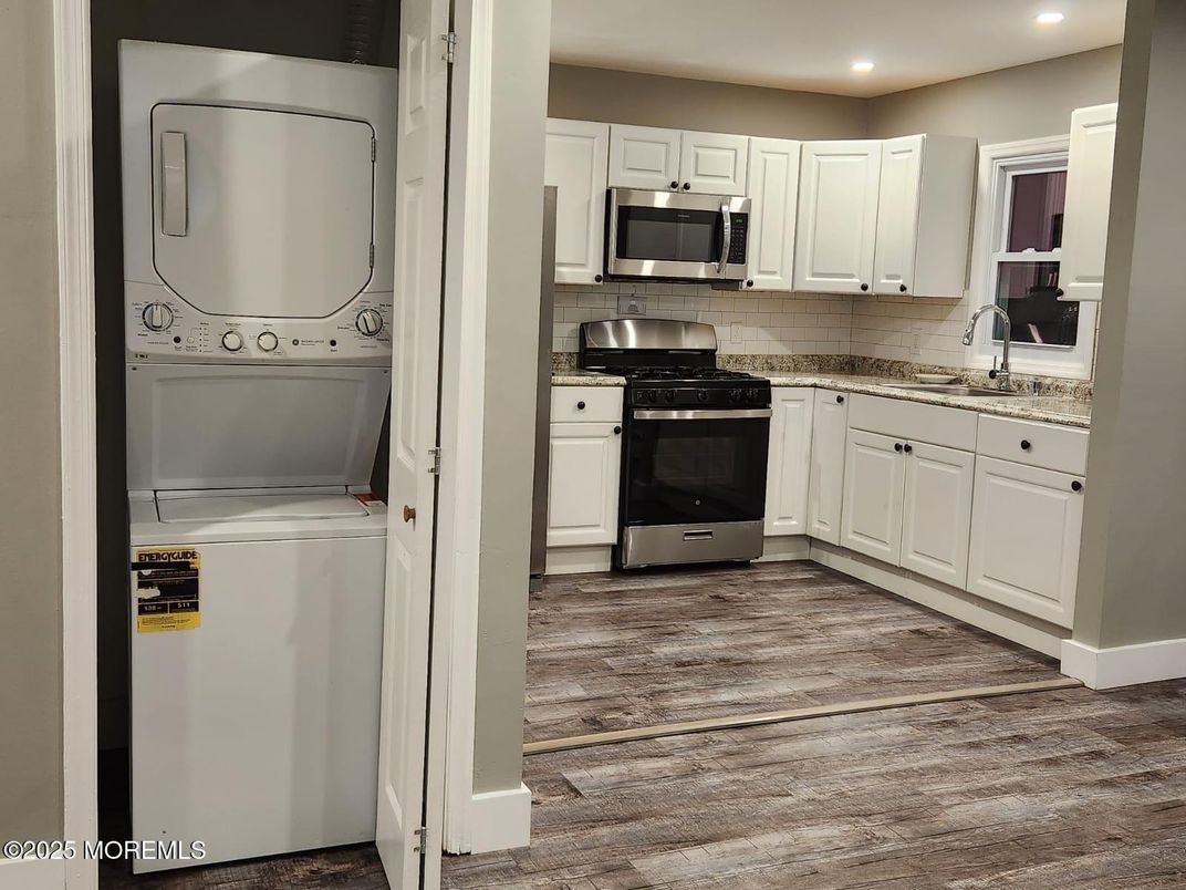 Interior, Kitchen, Recessed Lighting, Utility Closets, Washer, Wood Texture Flooring