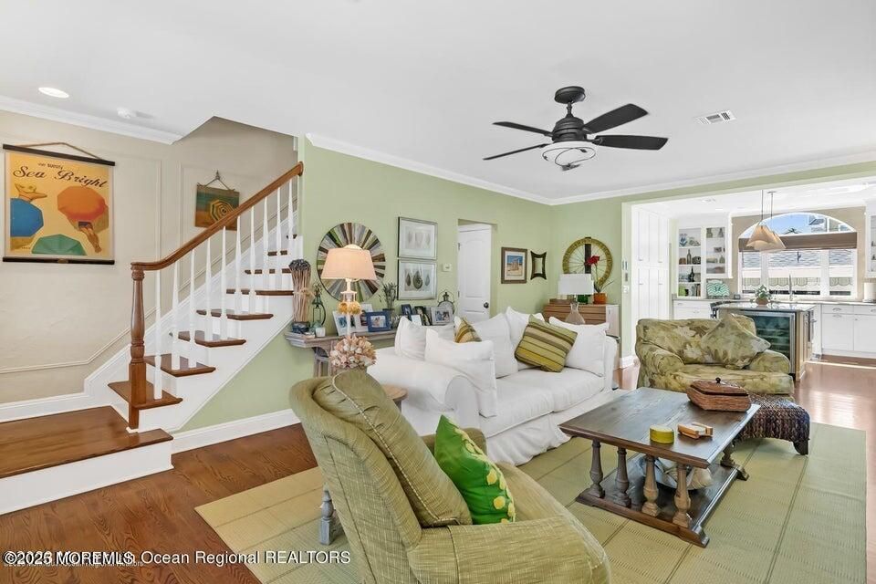 Interior, Kitchen, Living room, Pendant Lights, Recessed Lighting, Wood Texture Flooring