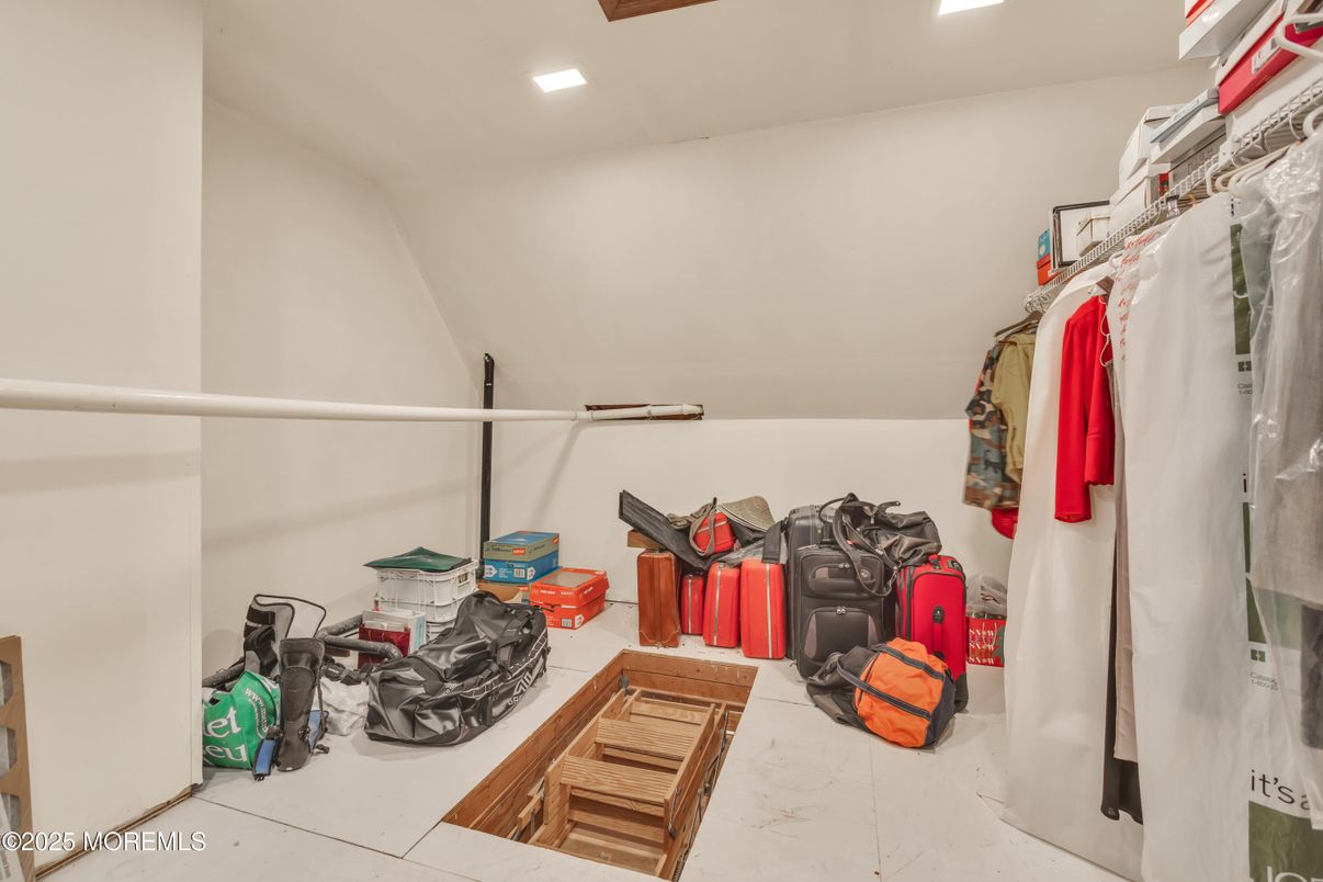 Interior, Recessed Lighting, Walk-in Closets