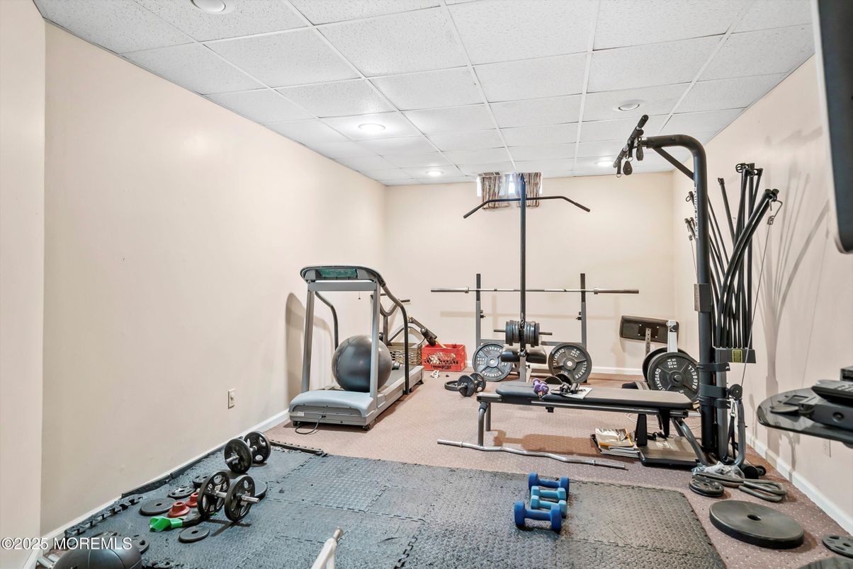 Fitness Equipment, Interior, Recessed Lighting