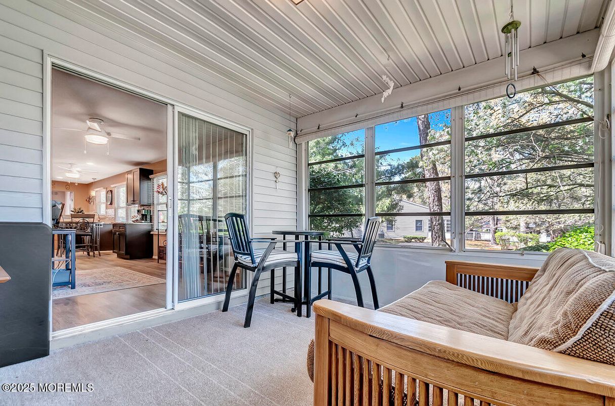 Dining room, Interior, Sun Room, Wood Texture Flooring