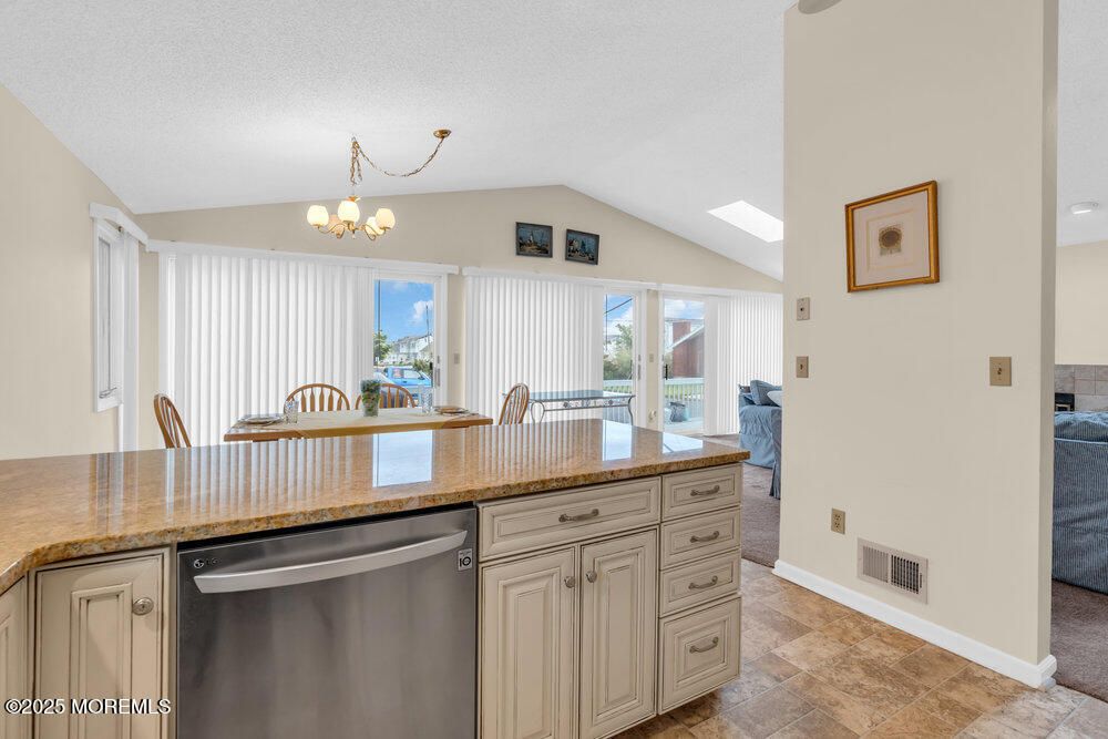 Chandelier, Dining room, Interior, Kitchen