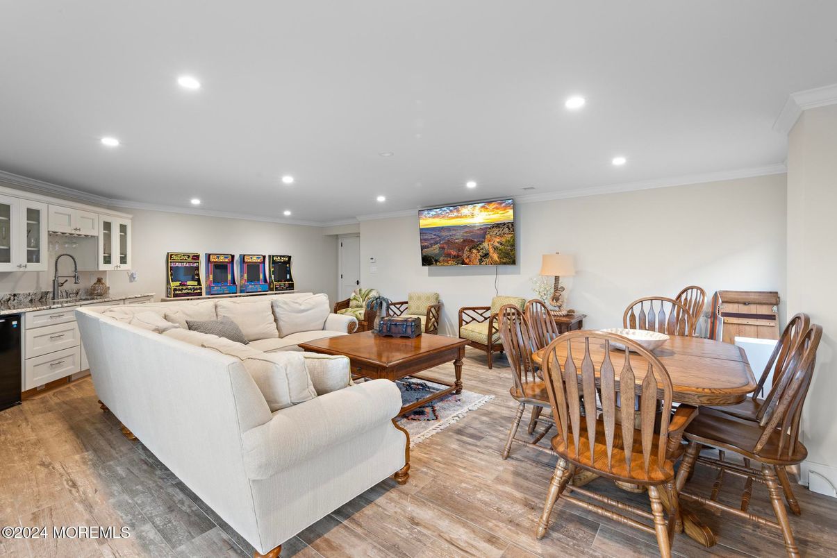 Dining room, Interior, Living room, Recessed Lighting, Wood Texture Flooring