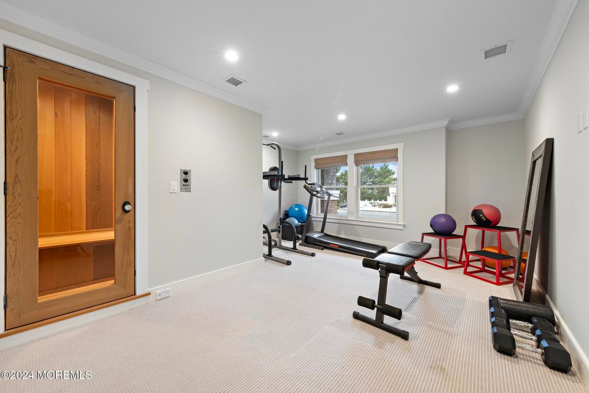 Fitness Equipment, Interior, Recessed Lighting
