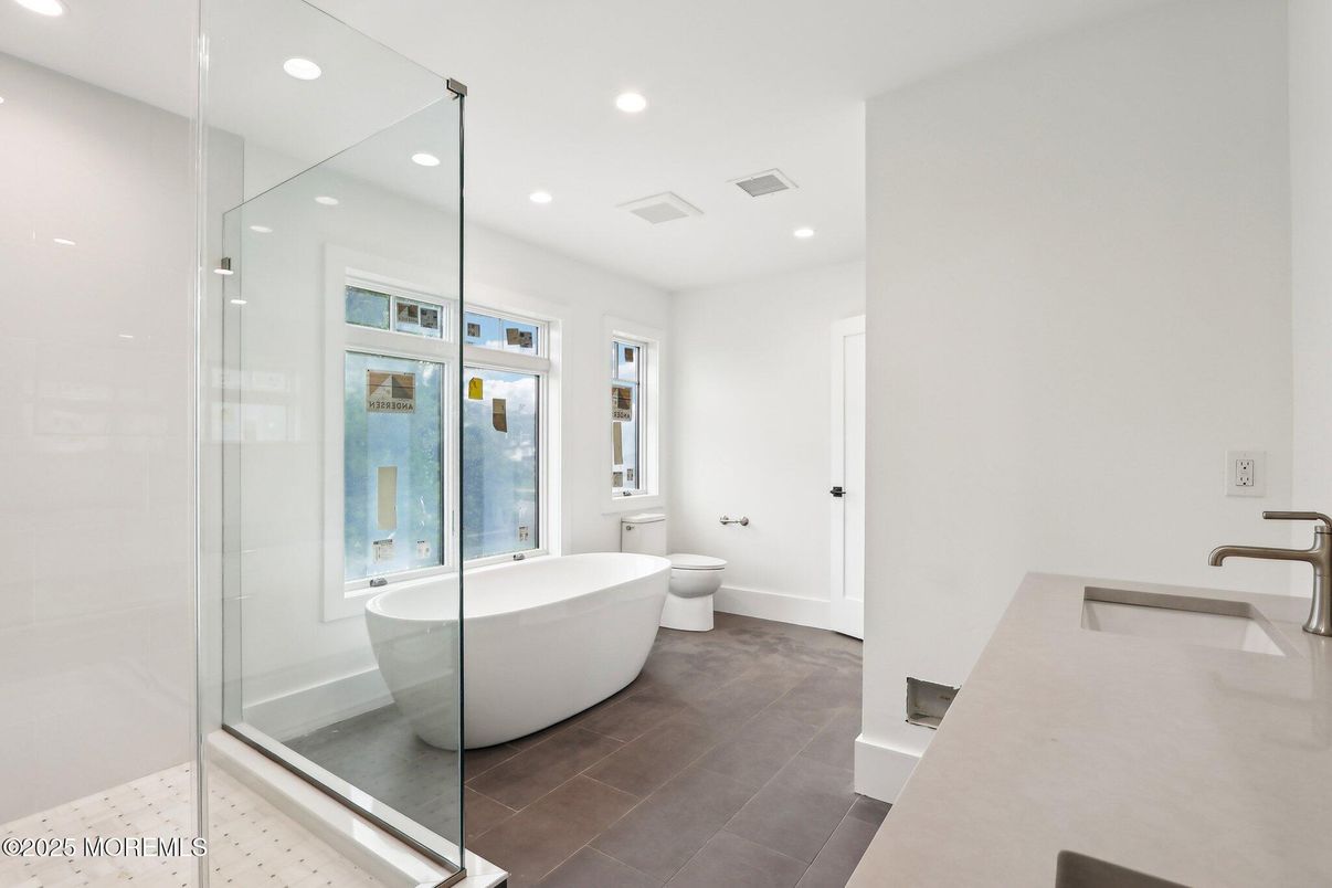 Bathroom, Dual Sink Vanities, Free Standing Baths, Glass Shower, Interior, Recessed Lighting