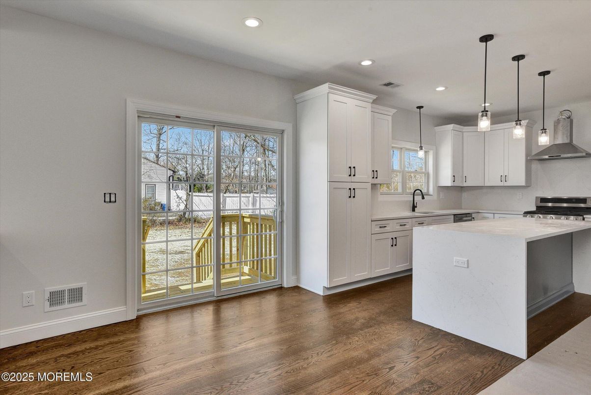 Interior, Kitchen, Pendant Lights, Recessed Lighting, Wood Texture Flooring