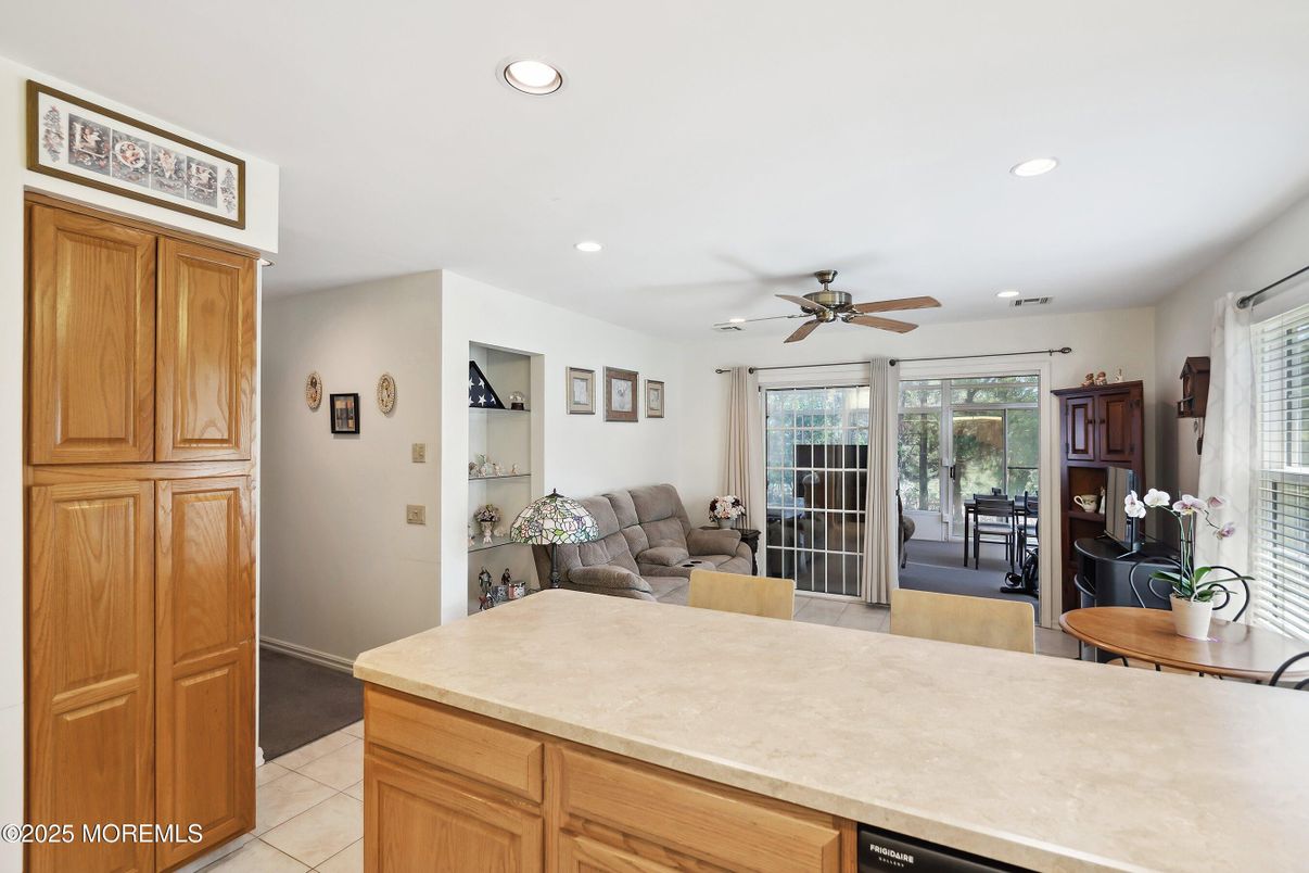 Interior, Kitchen, Living room, Recessed Lighting