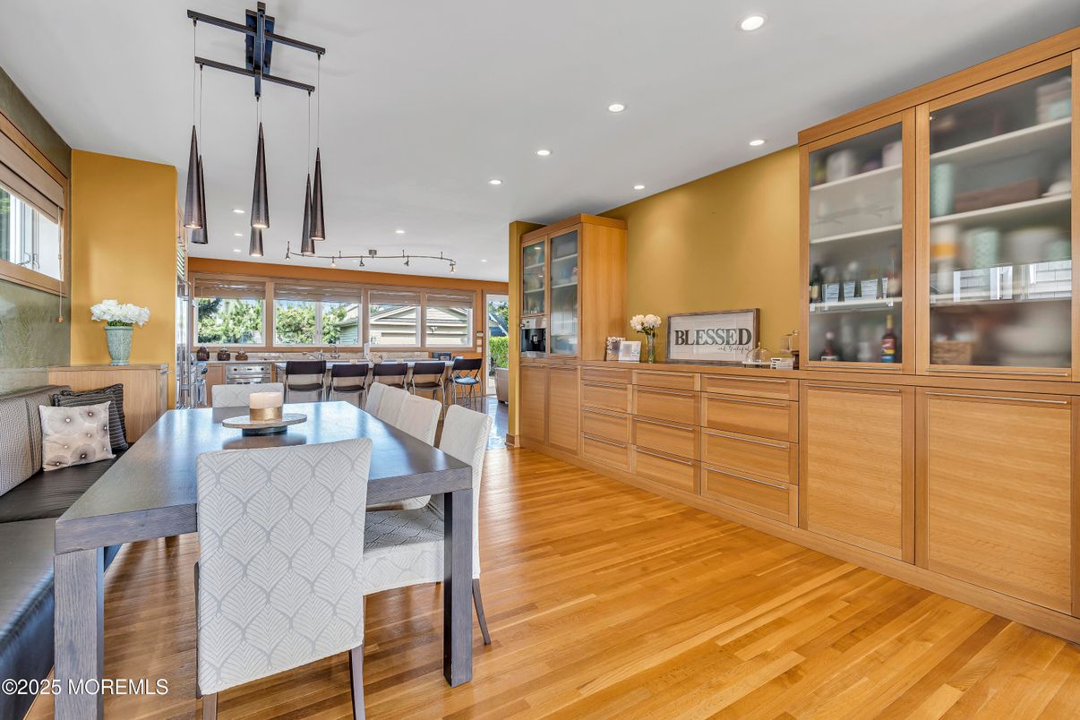 Dining room, Interior, Pendant Lights, Recessed Lighting, Wood Texture Flooring