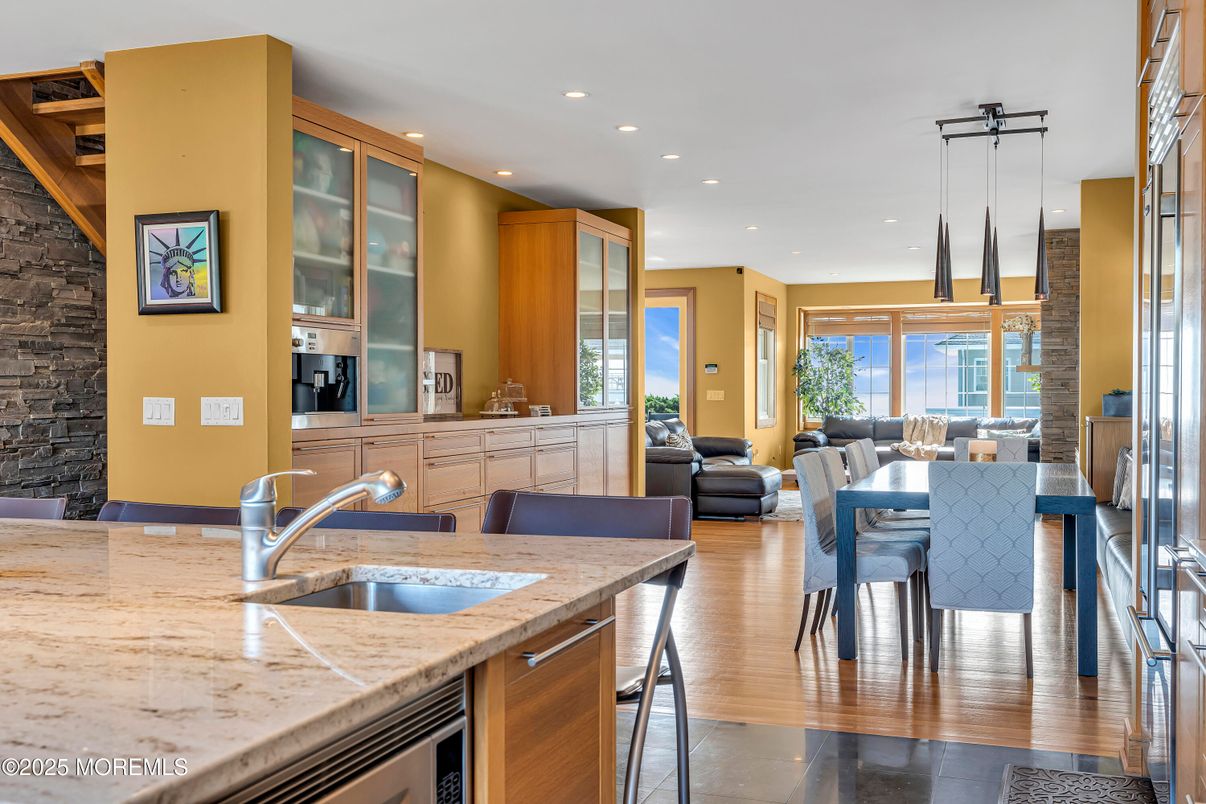 Dining room, Interior, Kitchen, Living room, Pendant Lights, Recessed Lighting, Wood Texture Flooring
