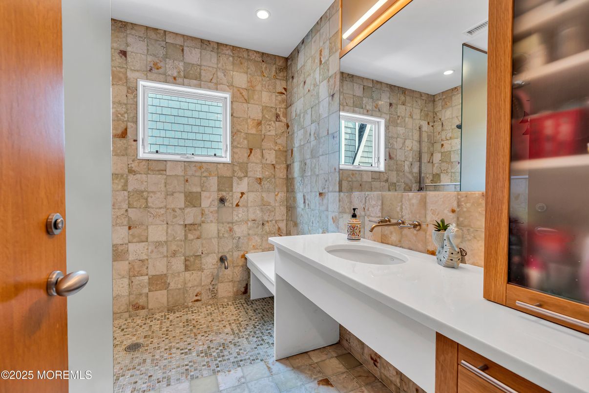 Bathroom, Interior, Recessed Lighting, Stone Walls