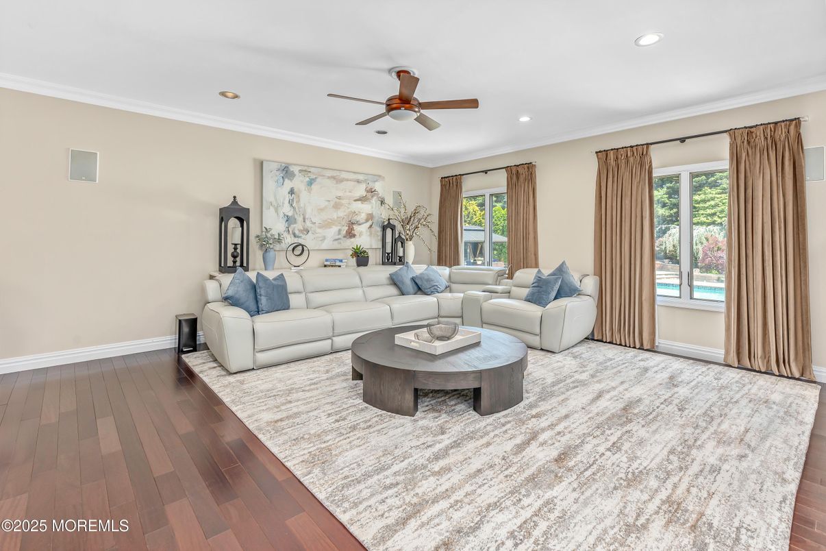 Interior, Living room, Recessed Lighting, Wood Texture Flooring
