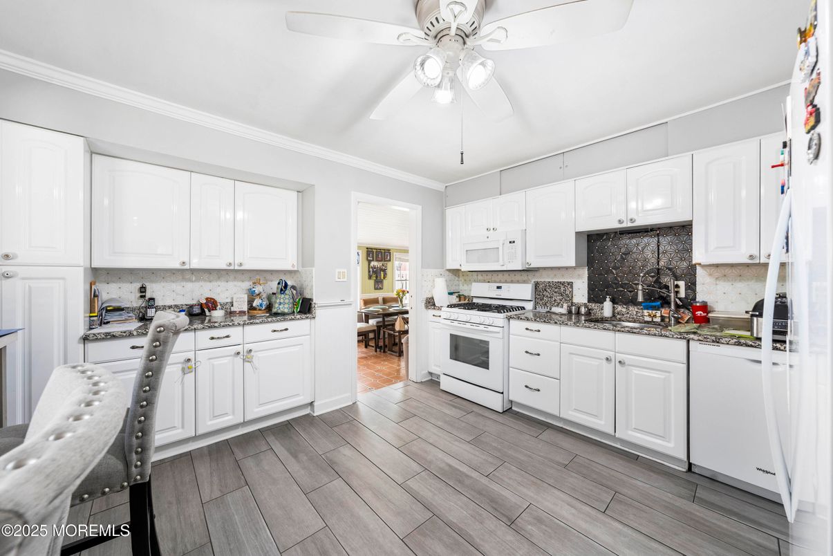 Interior, Kitchen, Wood Texture Flooring